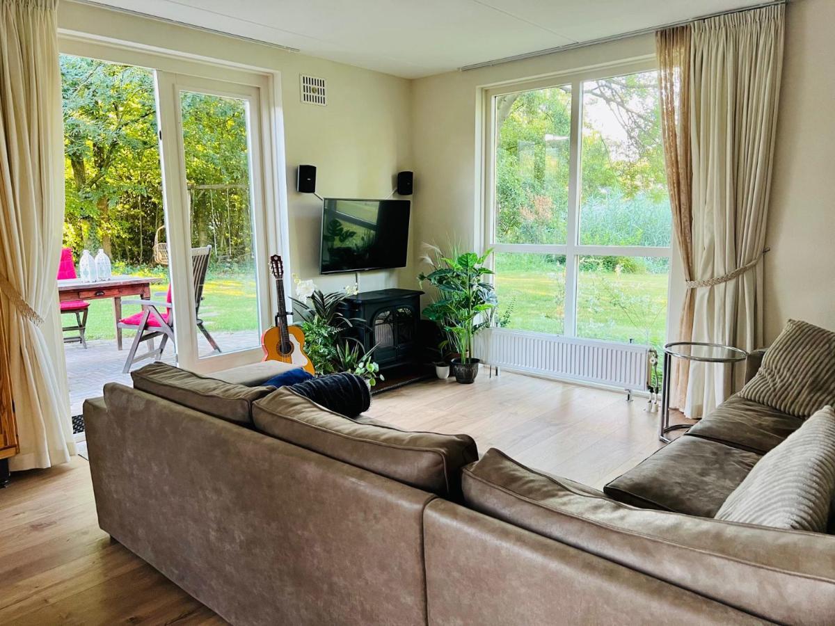 Supergezellig Vakantiehuis Met Hele Grote Tuin Bij Nijmegen Ewijk Exteriör bild