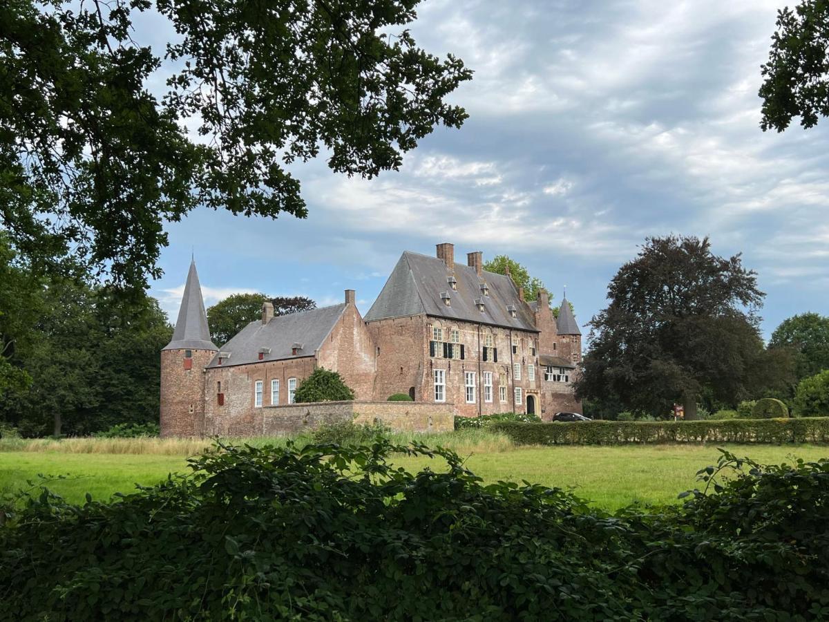Supergezellig Vakantiehuis Met Hele Grote Tuin Bij Nijmegen Ewijk Exteriör bild
